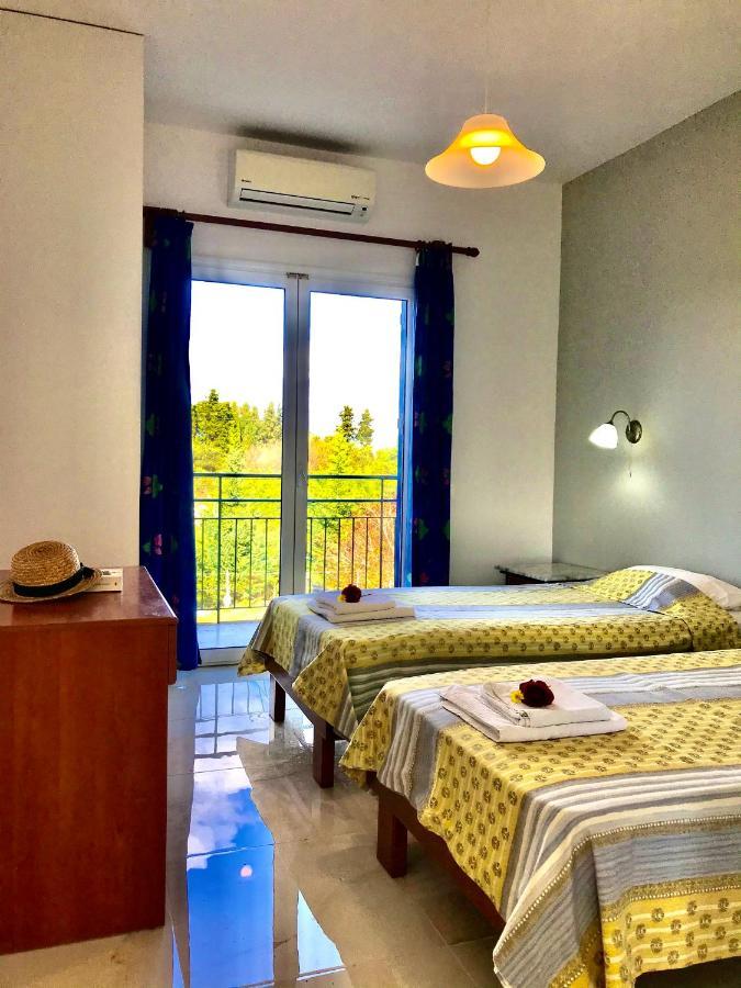 Banos Apartments And Swimming Pool Roda  Extérieur photo