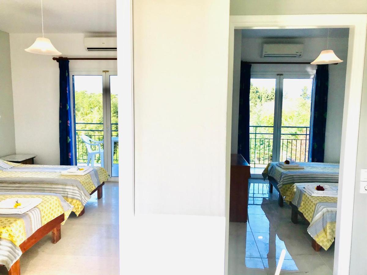 Banos Apartments And Swimming Pool Roda  Extérieur photo
