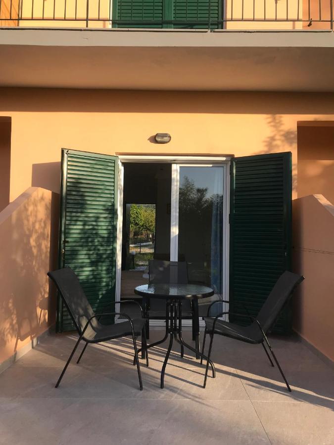 Banos Apartments And Swimming Pool Roda  Extérieur photo