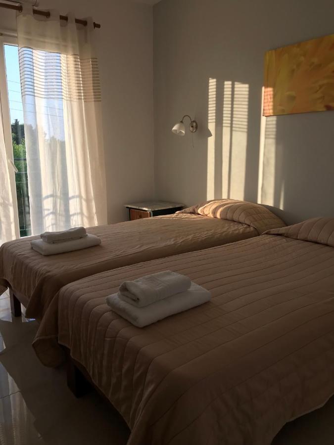 Banos Apartments And Swimming Pool Roda  Extérieur photo