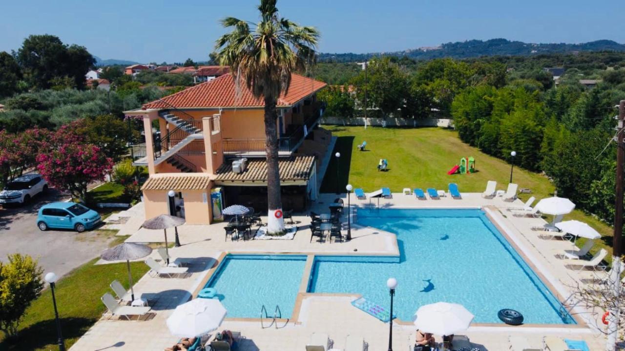 Banos Apartments And Swimming Pool Roda  Extérieur photo