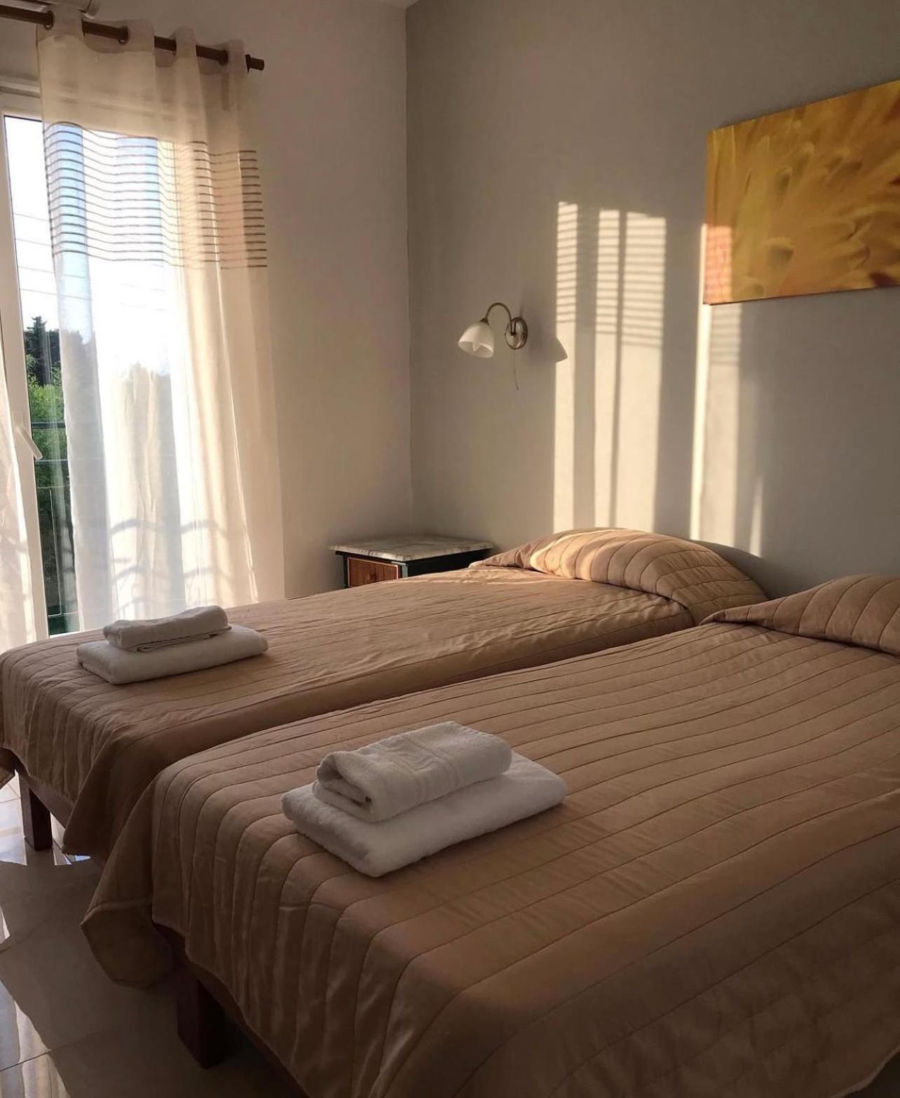 Banos Apartments And Swimming Pool Roda  Extérieur photo